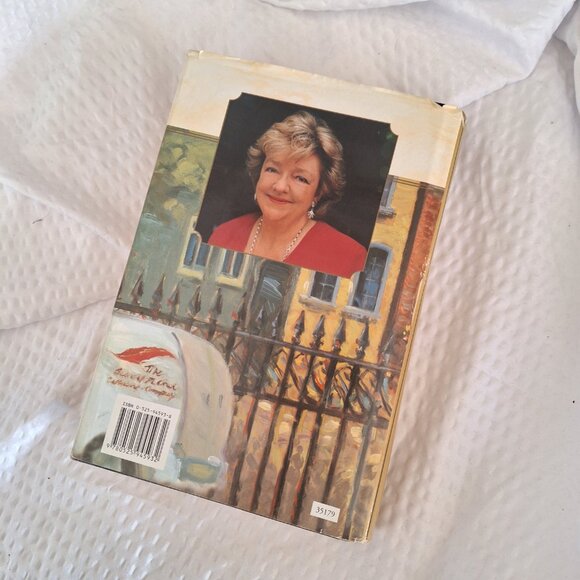 scarlet feather hardcover - Picture 2 of 7